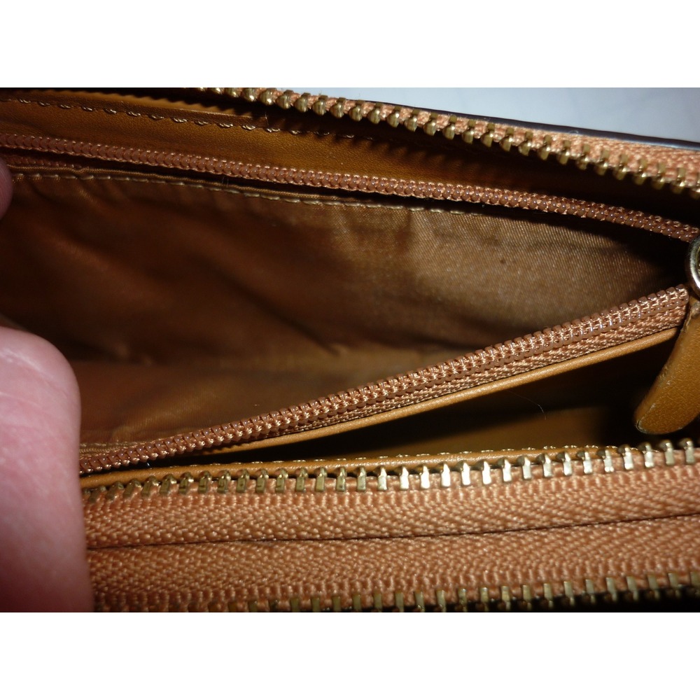 Vintage Coach Brown Pebbled Leather Phone Zip Around Wallet - Picture 8 of 10